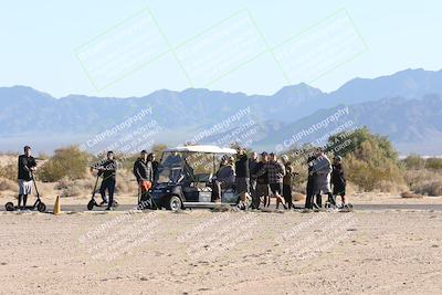 media/Jan-15-2026-Racers Edge (Thu) [[dfebeb70ab]]/1-Around the Pits-Track Walk/